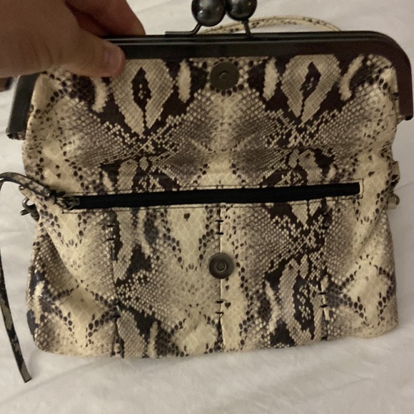 Bundle 2 small purses snake skin Jessica Simpson and small tan gold accents - Picture 4 of 5